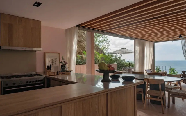 Rosa Morada Luxury and Private Beach