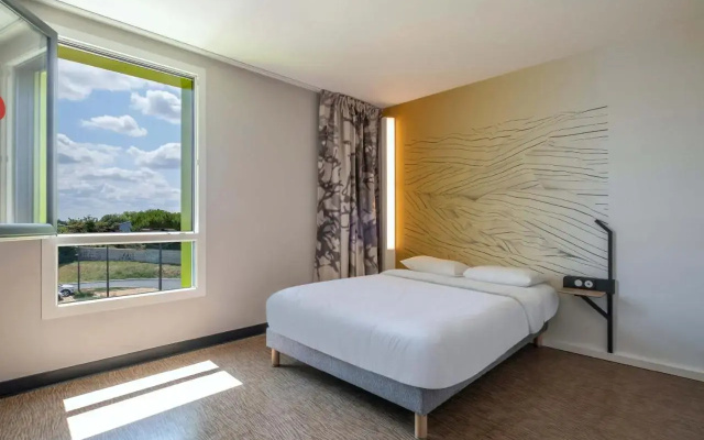 B&B HOTEL Saintes