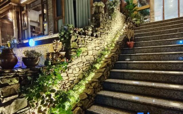 Yinshan Homestay