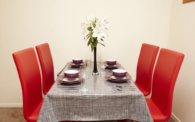 Waggon & Horses Lane apartment