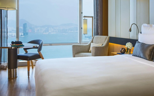 Renaissance Hong Kong Harbour View Hotel