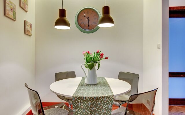 Grand Apartments - Brooklyn
