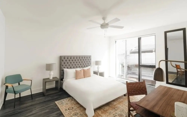 The Grove 6 by Avantstay Private Balcony