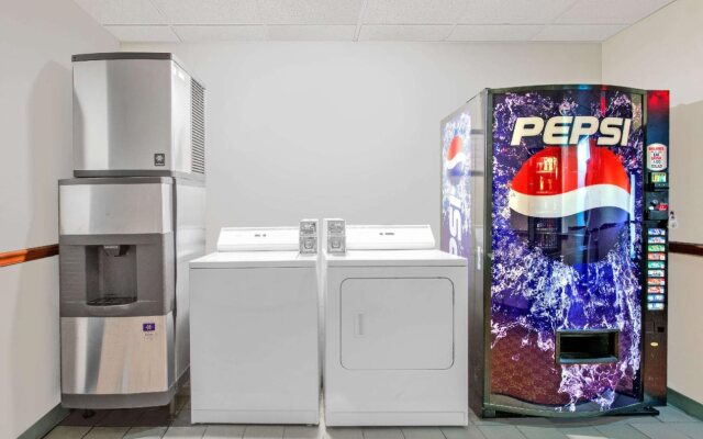 Baymont by Wyndham Boston Heights/Hudson