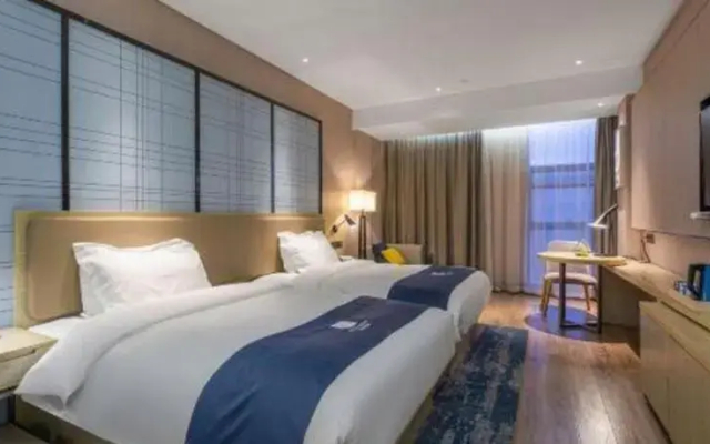 Echarm Hotel Xiangyang Erqi