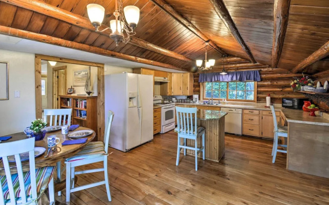 Historic Belfair Cabin Abode on the Hood Canal!