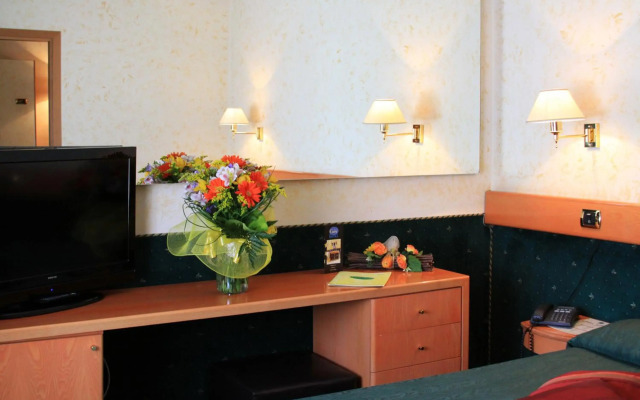 Euro Hotel