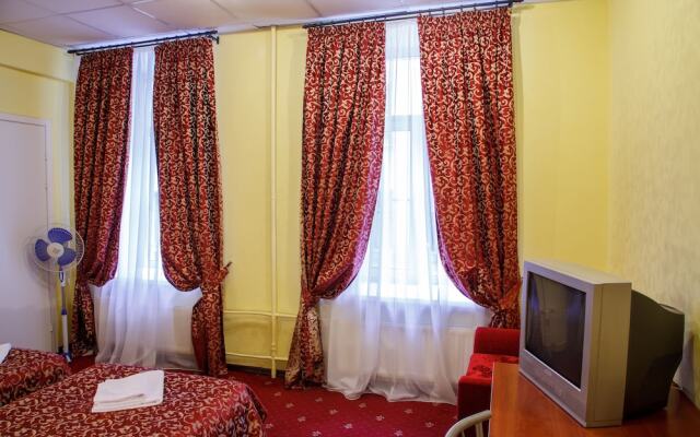 Apartments on Liteynyy