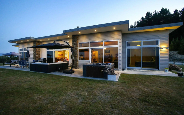 Redvale Ridge B&B