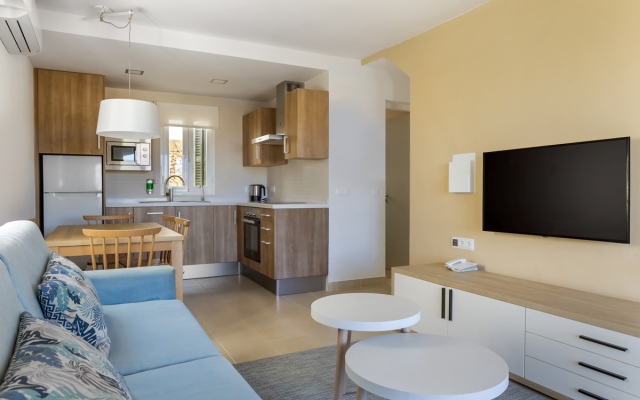 White Sands Beach Club