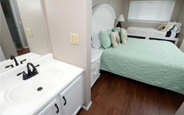 Summit 828 - One Bedroom Condo