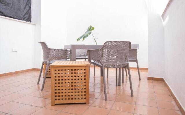 Murallas de Sevilla Apartamento con garaje 4 pax