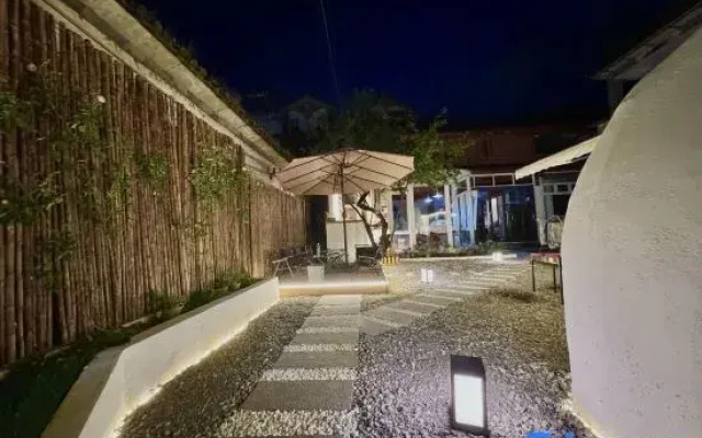 June Sushengl Yunli Guesthouse