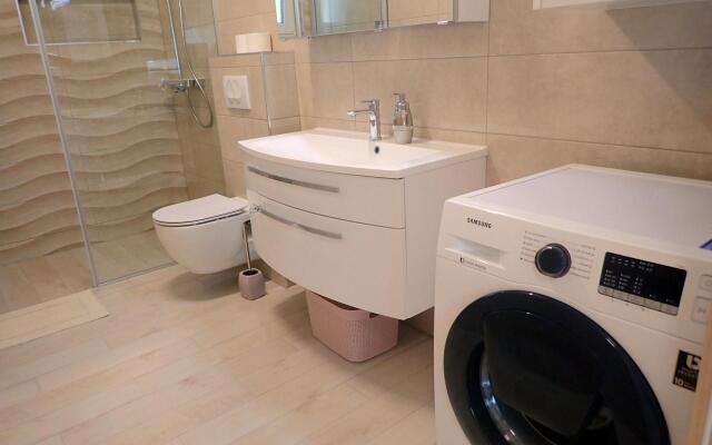 Apartments in Starigrad-Paklenica, modern and comfortable