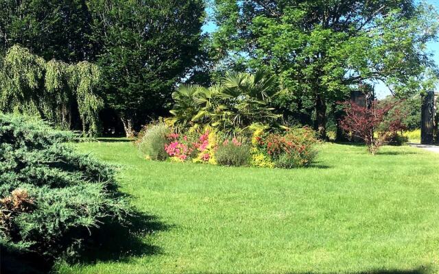 Domaine De Pouzelande B&B