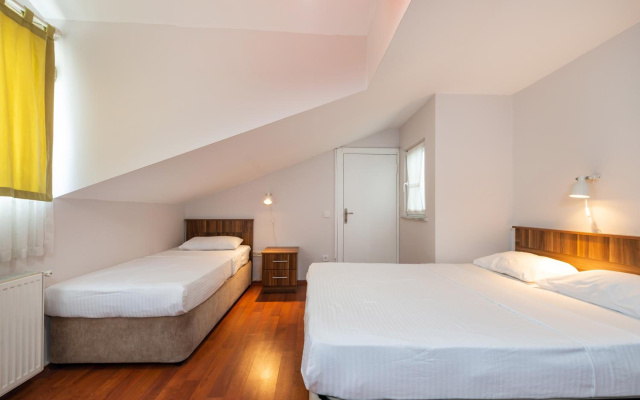 Dualis Hotel