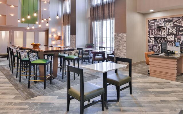 Hampton Inn & Suites Altoona-Des Moines