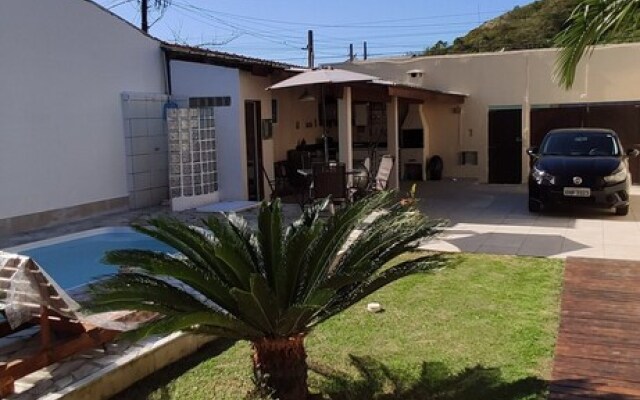 Casa com piscina em Caraguatatuba