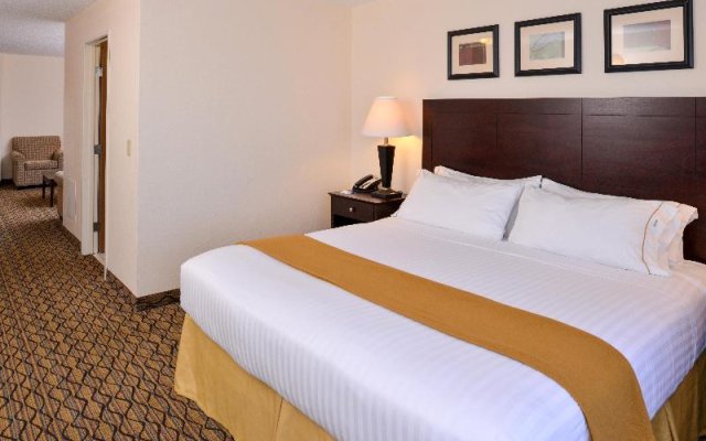 Holiday Inn Express And Suites St. Croix Valley