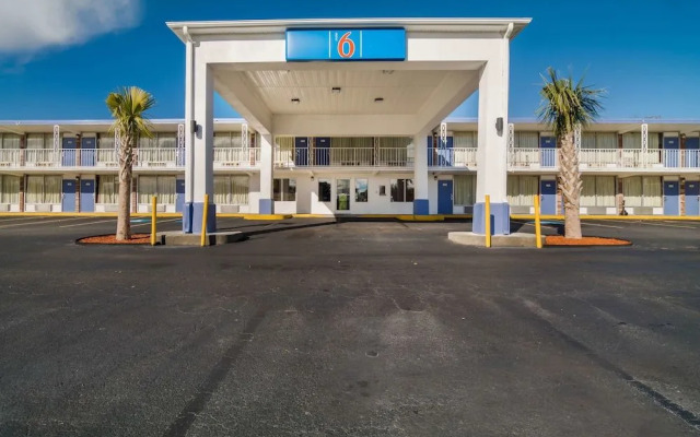 Motel 6 West Columbia Airport, SC