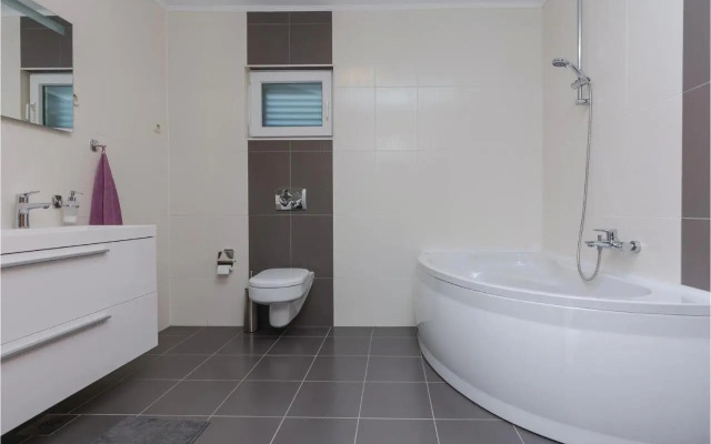 Four-Bedroom Holiday Home in Suhovare