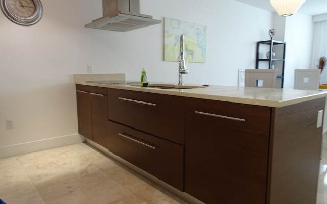 Brickell Exclusive by 1st HomeRent