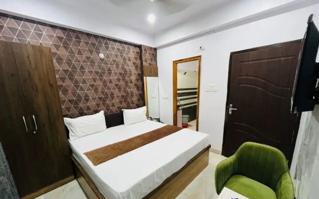 Hotel Vinayak Grand Varanasi