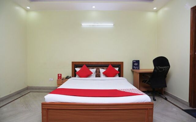 OYO 26921 Smg George 2