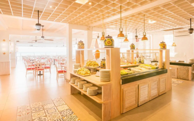 Grand Decameron Montego Beach, A Trademark All-Inclusive Resort