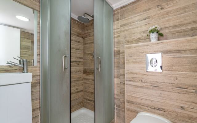 Paamonim Studios - Adults only