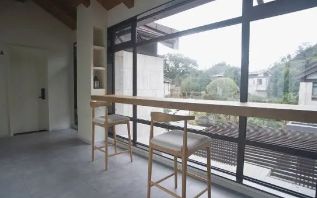 Lishui Zunlanyue Juzhuju (Guyanhuaxiang Scenic Area Branch)