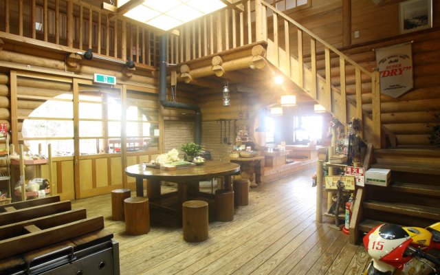 Log Cabin Kinoko No Sato
