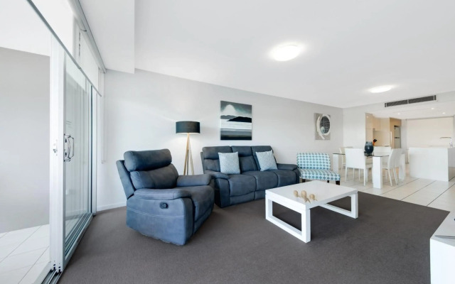 Echelon Apartments