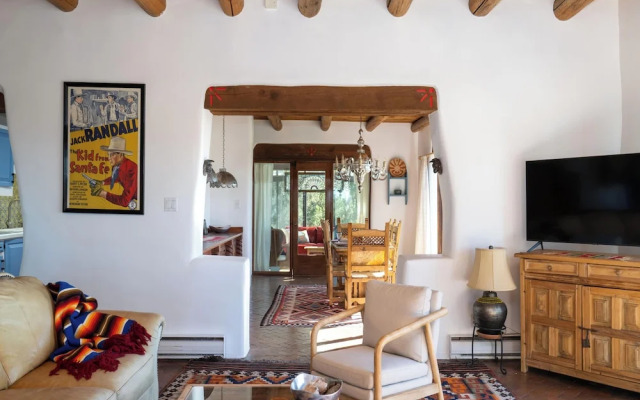 Casa De Oro