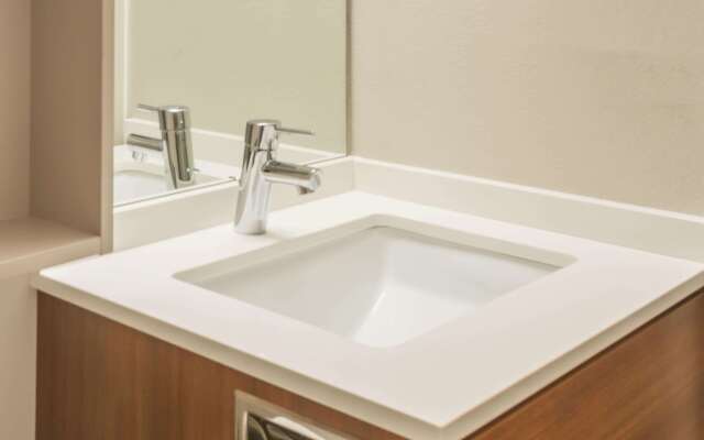 Microtel Inn & Suites By Wyndham Altoona