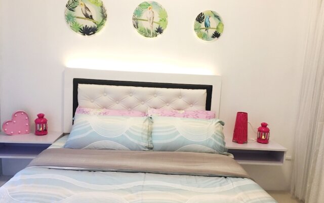 HomeStay at Wind Residences