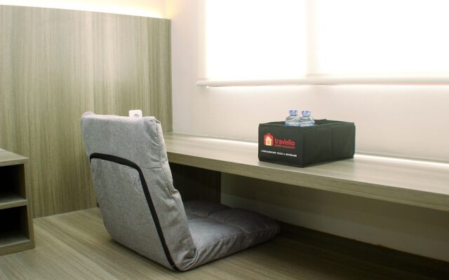 Comfy Studio Apartment at LRT City Jatibening