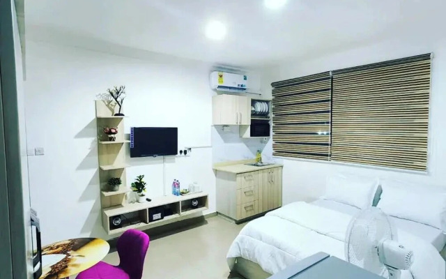 Masterpiece Studio Apartments