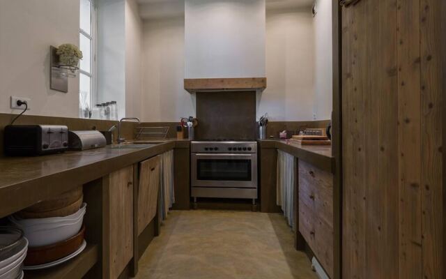 Villa With 6 Bedrooms in Saumane-de-vaucluse, With Private Pool, Furnished Garden and Wifi