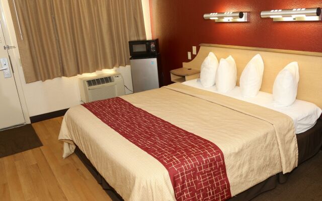 Red Roof Inn Enfield