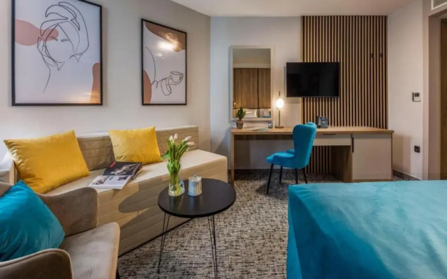 Hotel Holiday