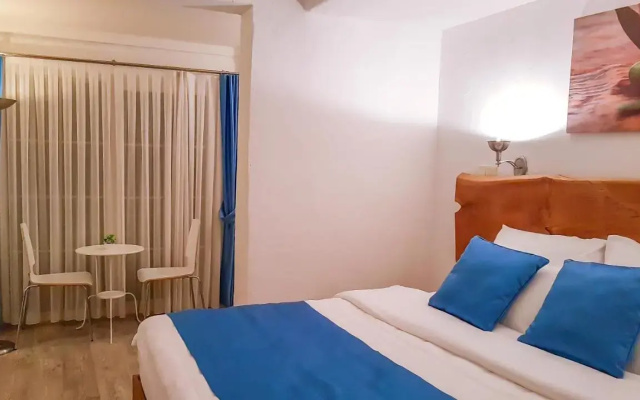 Alaçatı Otel Rebetiko