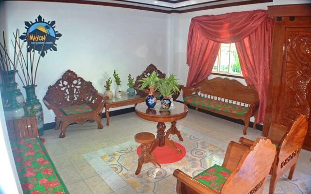 Mayon Backpackers Hostel