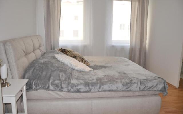 2 Schlafzimmer Apartment