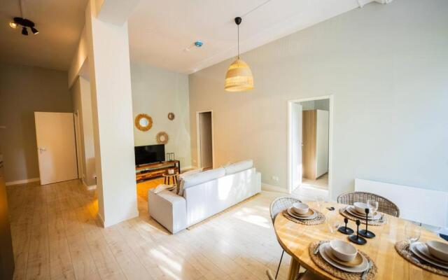 Abiding Great Serviced 3 Bedroom Apartment 119m2 -LK17A-