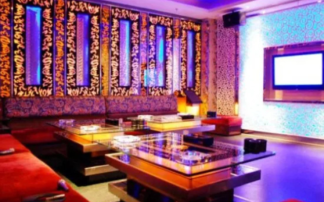 Jianglong Hotel (Dongguan Houjie Wanda Plaza)