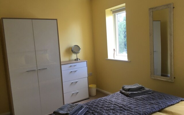 Impeccable Modern Two Bed House in Colwyn Bay