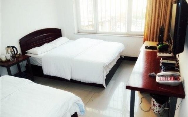 Kuandian Jiujiu Hotel