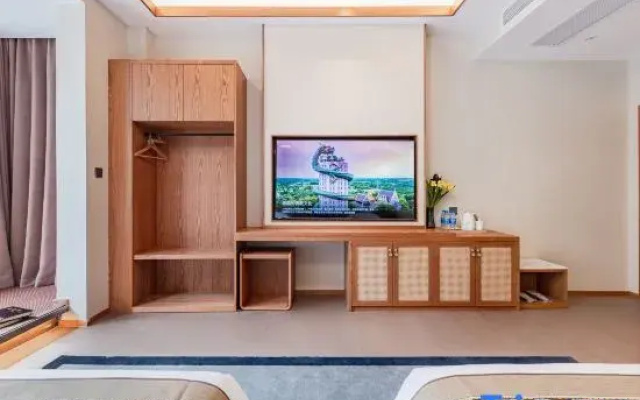 Mangshi Jiujian Homestay