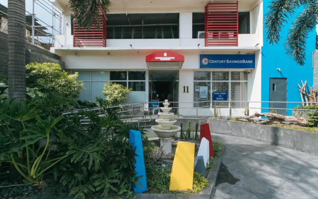 RedDoorz Plus @ Buendia Ave Makati